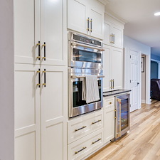 Transitional-Trendy-Kitchen-Renovation-in-Stonybrook 4